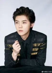 2019微博之夜鹿晗获最受期待青年演员奖称自己还是个电影行业的新人
