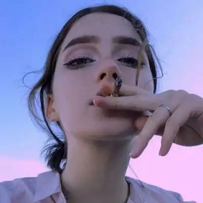 抽烟女生头像抽烟女生文案去你的女生头像我要个性网
