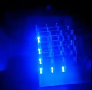 谁说工科男不浪漫大二学生造机器人向女友示爱
