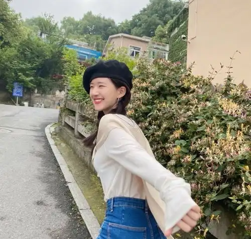 赵露思穿衣打扮很是甜美,小白兔人设圈粉无数,简直不要太可爱
