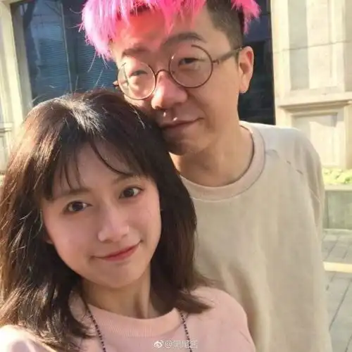 幽默的男人原来这么讨人喜欢李诞女友就看中了李诞这一点
