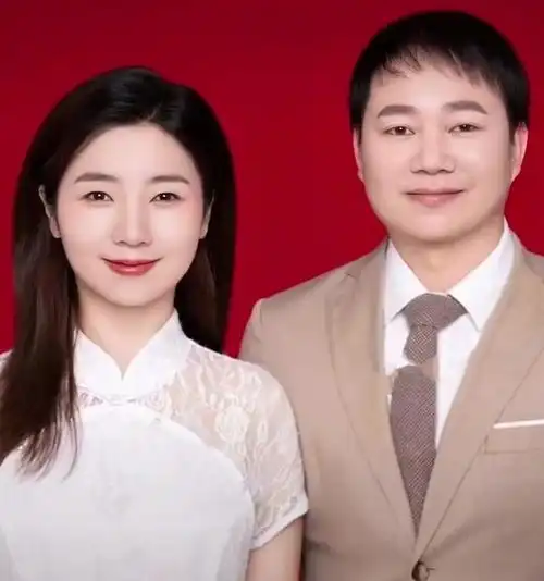 深圳男女相亲遇疫情被迫同居,4个月领证结婚,公婆霸气送套房
