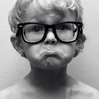 高悬赏跪求跪求找头像以前在网上看到过这个欧美小男生的对应的一个欧美小女孩的情侣头像跪求帮忙找
