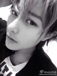 最帅女生大pkrubyrose爆红网络
