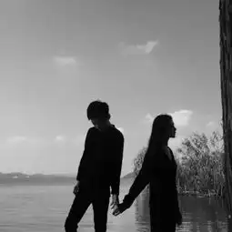 我结婚,前男友开豪车来显摆,走时他成了笑柄
