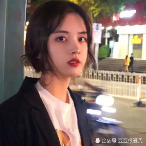 情侣确定关系后,初吻定在这3个阶段,会让男票念念不忘