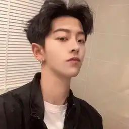 男生头像高冷成熟一点的2019路还那么长少一些人也无妨
