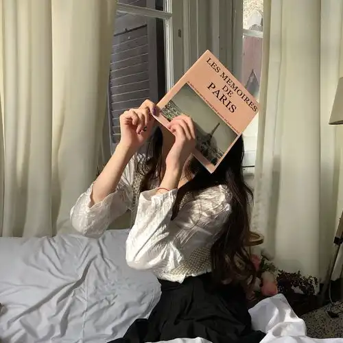 精致小众女生头像
