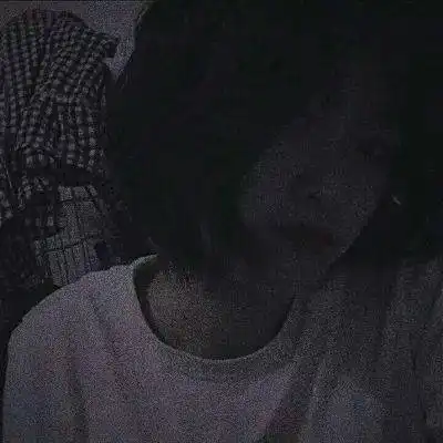 女生头像高清黑白女头像
