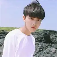 小清新图片男生头像小清新男生头像图片帅气
