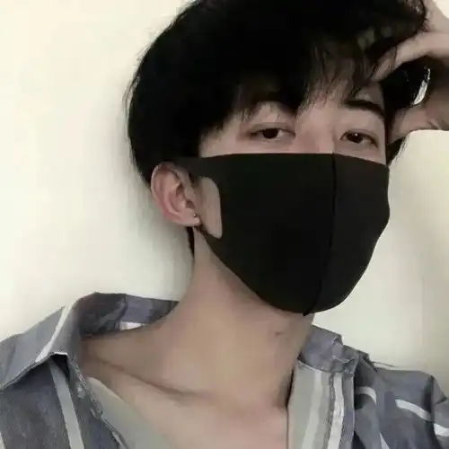 真人男头你和你喜欢的人,现在是什么关系
