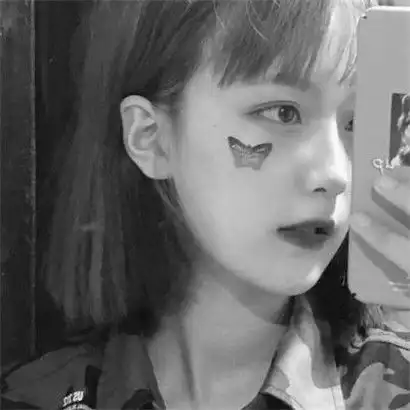 个性女生头像黑白系,生活真的让我很累
