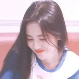 港风复古女生头像朦胧美
