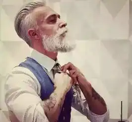 男人梳起油头来,一言不合就变帅
