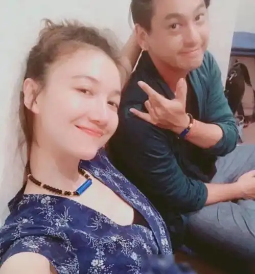 她被称最干净女星,丈夫是最火男团成员,如今39岁被老公宠成公主
