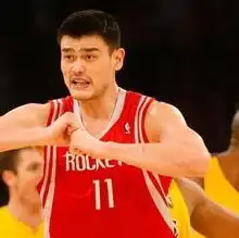 nba火箭或提前姚明三年800万合同最合适
