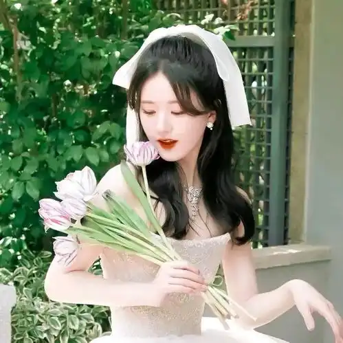 2023最新充满仙气女生微信头像
