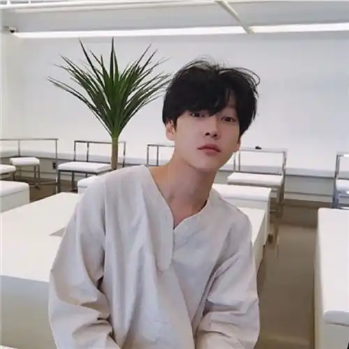 夏日男神懒人鞋攻略,让你清凉简约时髦范
