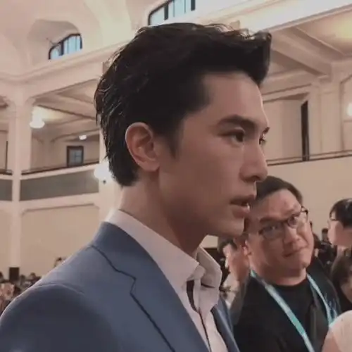 邱泽许玮甯结婚,他被骂渣男多年,终于为她回了头