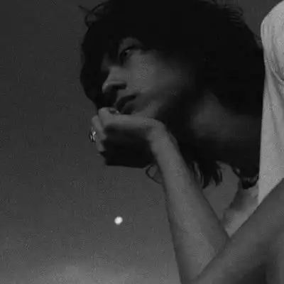 明天生动而具体,男生头像
