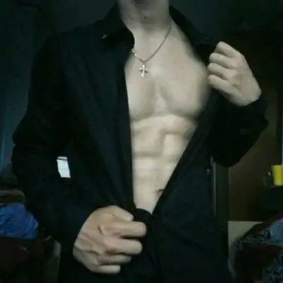 肌肉男头像运动图片健身男生生活照真实的
