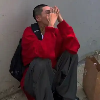 ins超火的男生头像
