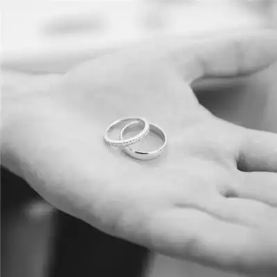唯美钻戒头像,深深爱上你结婚钻戒图片
