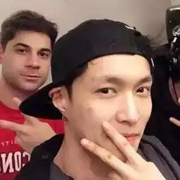 素颜的易烊千玺莫名有点苏,离开精修的男明星们都长啥样
