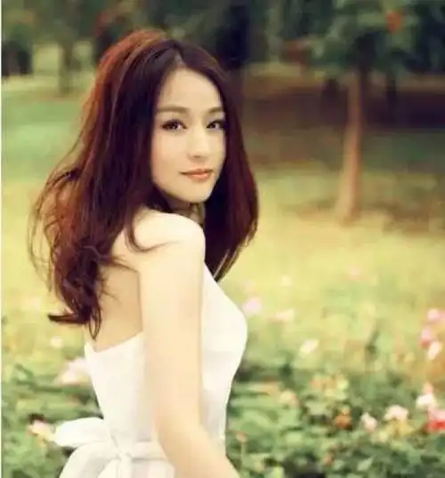 9款女生经典发型你有吗
