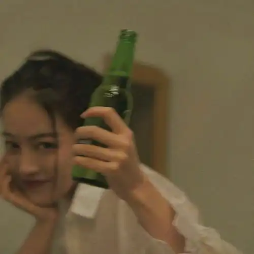 冬天才该用的女生头像
