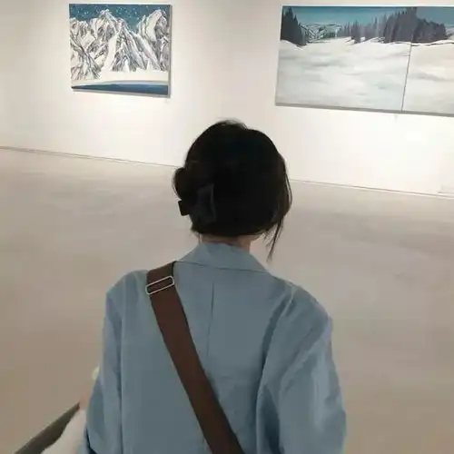 女生头像高级小众感的真人女头
