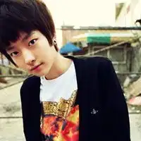 清新小帅哥一枚
