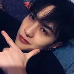 头像总有一个人的名字是你拒绝所有人的理由