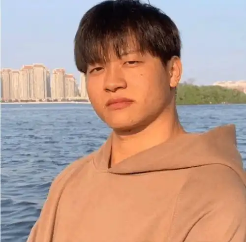 悦享减男生对微胖的定义是穿衣显瘦脱衣有肉你知道吗

