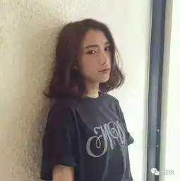 夏天最时髦的事就是剪锁骨发
