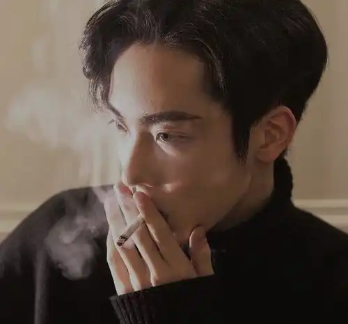 女生遇到这样的甘蔗男,一定要果断离开,他不值得你爱
