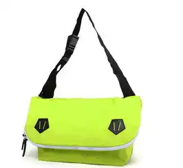 新款1257男女通用休闲时尚包包斜挎包英伦复古邮差包价格厂家图片
