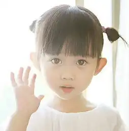 女童瓜子脸短发发型图片可爱又阳光
