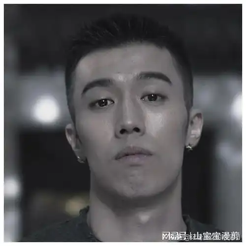 国内文艺片四位丑帅男演员天花板一起来看看看看你们喜欢哪一位

