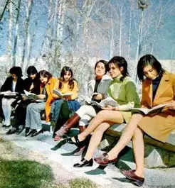 帅气的本拉登,清纯的林徽因,闷骚的爱因斯坦这是朋友圈里最珍贵的照片
