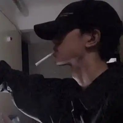 大佬气质的男生头像
