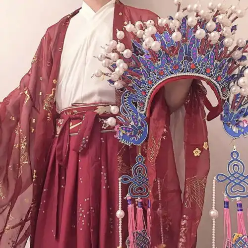 形容男子温润儒雅英俊的诗词
