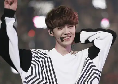 鹿晗与爱彼解除合作,在底线的问题上,他一直很男人
