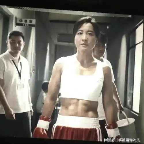 如果给你一个亿你会像贾玲那样减肥成功吗看看贾玲的动力有多大
