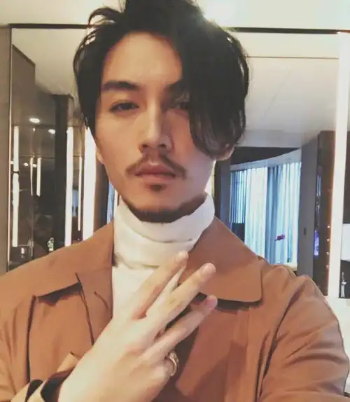 几位很适合留胡子的男星,都拥有荷尔蒙缭绕魅力散发的武器

