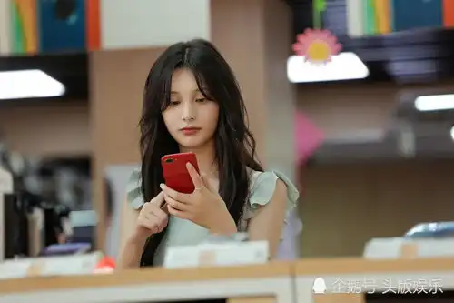 世界上最动听的你定档1.12高冷男神元气少女开启声音恋爱
