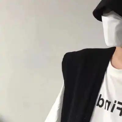 男生带墨镜头像
