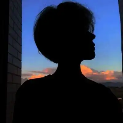 王子不会在意别人说什么他只会男生头像我要个性网
