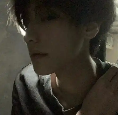 小众优质男头
