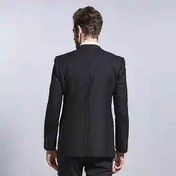 这款西服上衣怎么样适合多大男人穿呢
